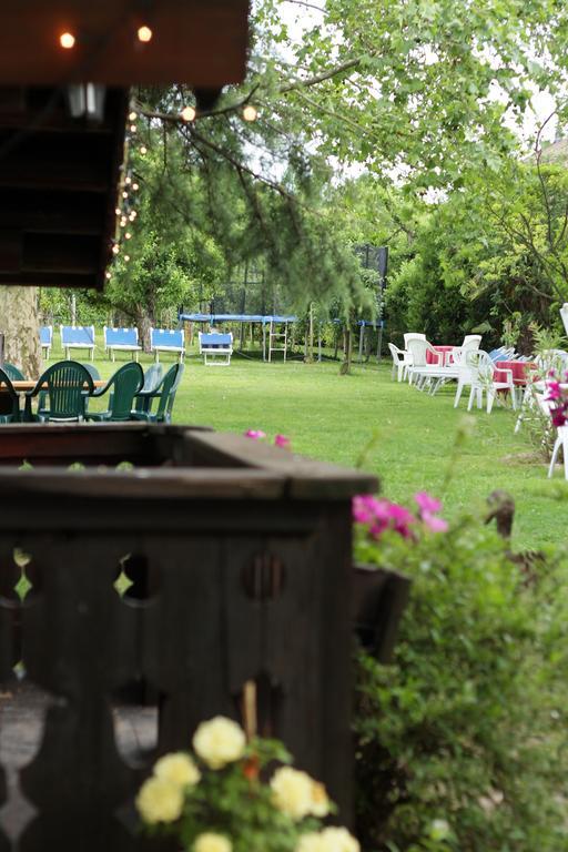 Hotel Waldhof 코르나이아노 외부 사진